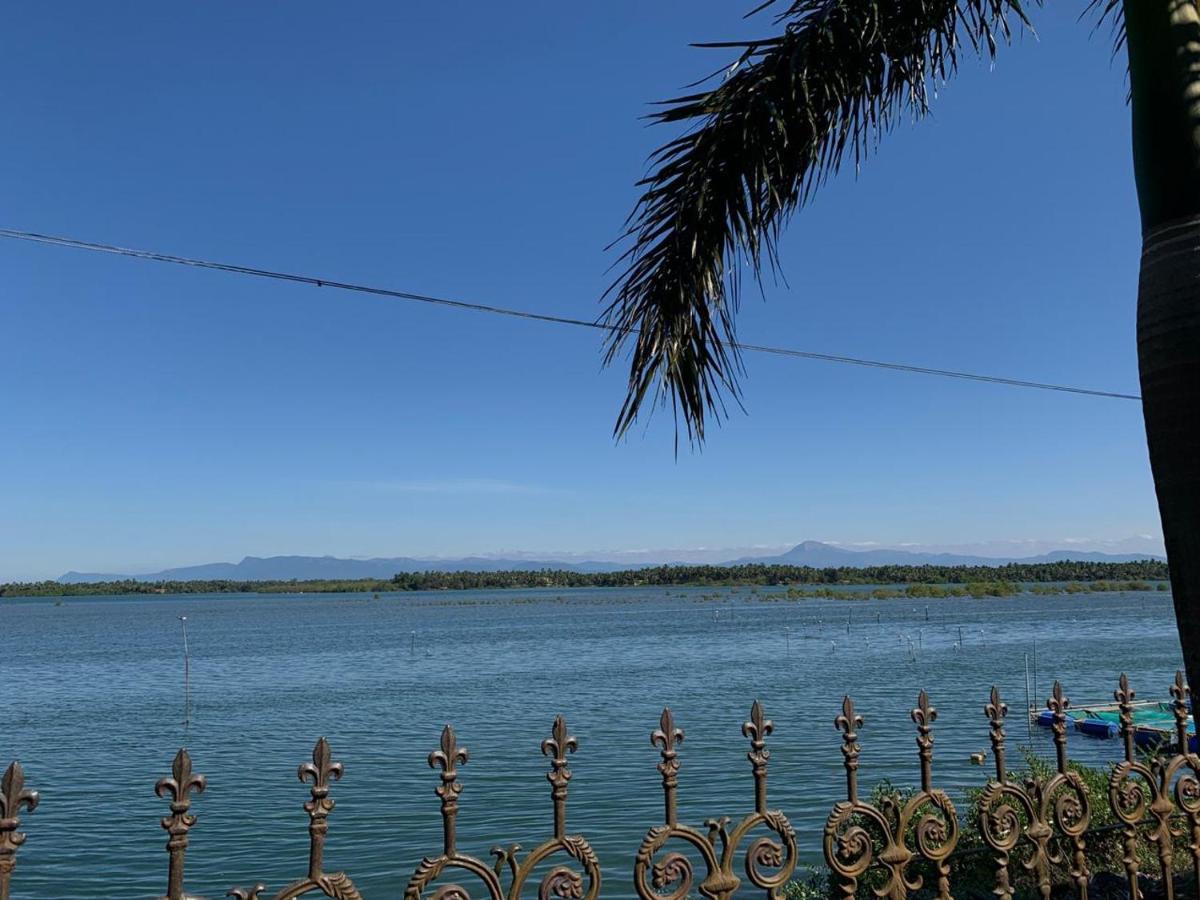 Blue Waters Hotel Kundapur Bagian luar foto