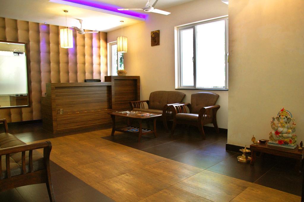 Blue Waters Hotel Kundapur Bagian luar foto