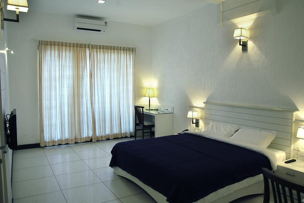 Blue Waters Hotel Kundapur Ruang foto
